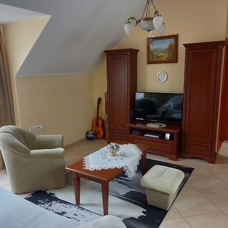 River Apartmanhaz Jászberény Εξωτερικό φωτογραφία