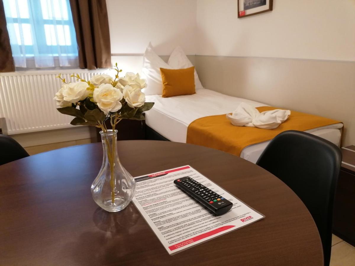 River Apartmanhaz Jászberény Εξωτερικό φωτογραφία